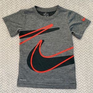 Boys Nike dri fit shirt size 6